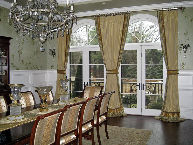 drapes in the dining room